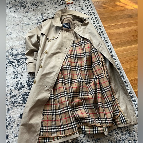 BURBERRY'S Trench Coat Size: Men Classi US 42 fits M/L - Picture 6 of 16